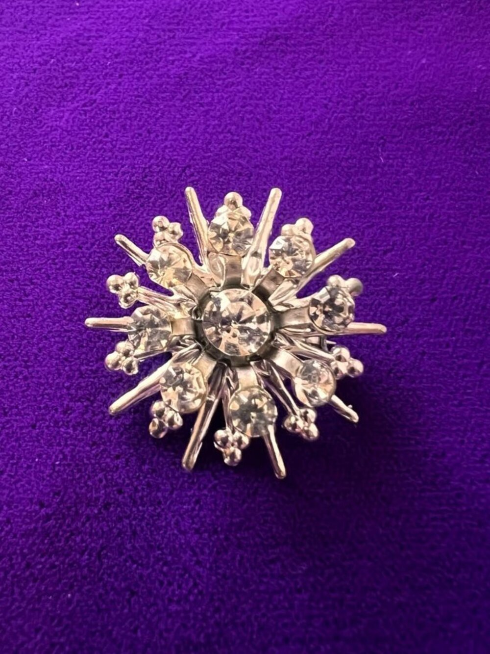 Vintage Rhinestone Brooch